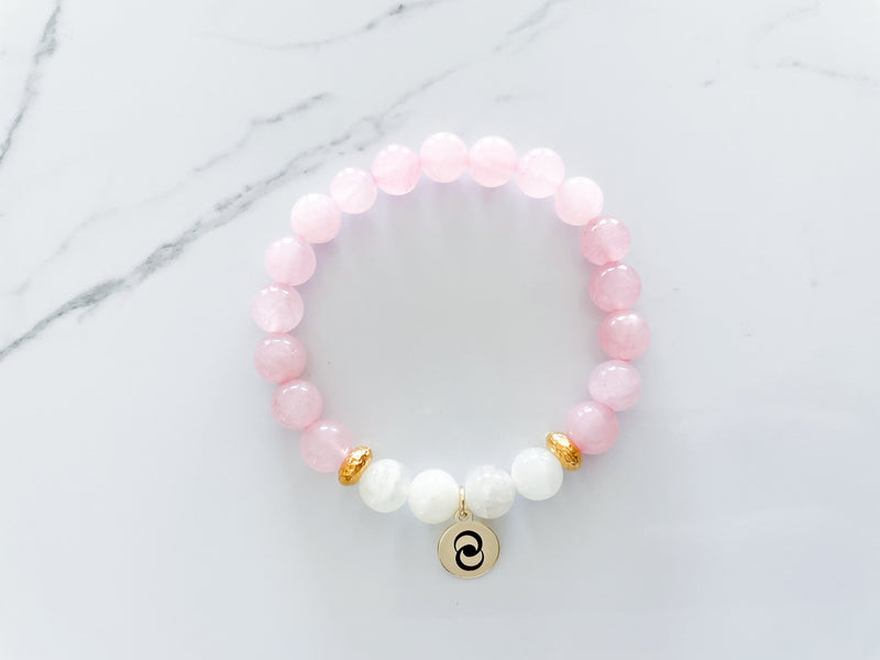 love bracelet with rose quartz and moonstone and gold everlur charm
